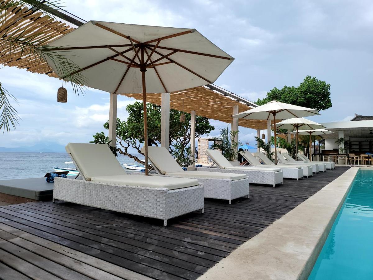 Amp Beach House Toyapakeh Εξωτερικό φωτογραφία