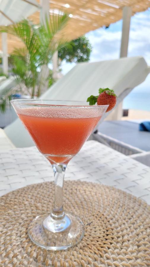 Amp Beach House Toyapakeh Εξωτερικό φωτογραφία
