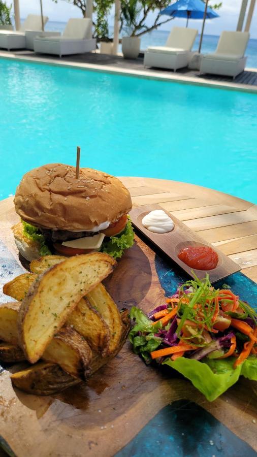 Amp Beach House Toyapakeh Εξωτερικό φωτογραφία