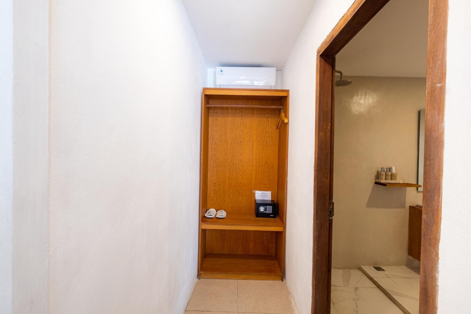 Amp Beach House Toyapakeh Δωμάτιο φωτογραφία